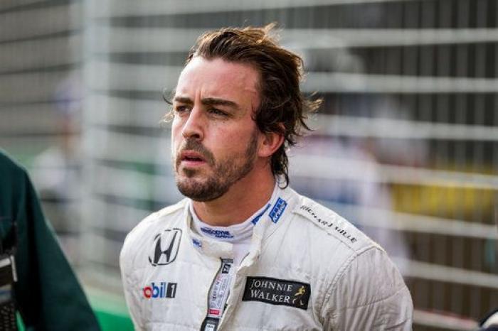 Alonso, fuera del GP de Australia tras un espectacular accidente