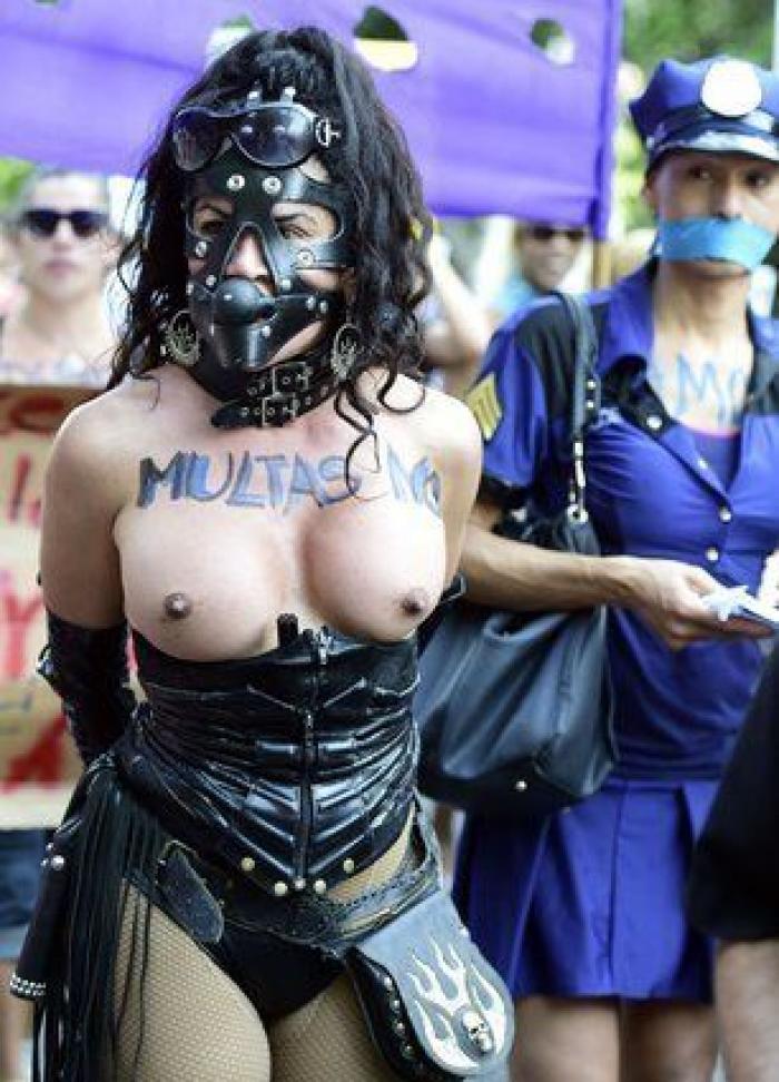 Unidas Podemos denuncia ante Europa a la derecha y asociaciones policiales que se oponen a reformar la 'ley mordaza'