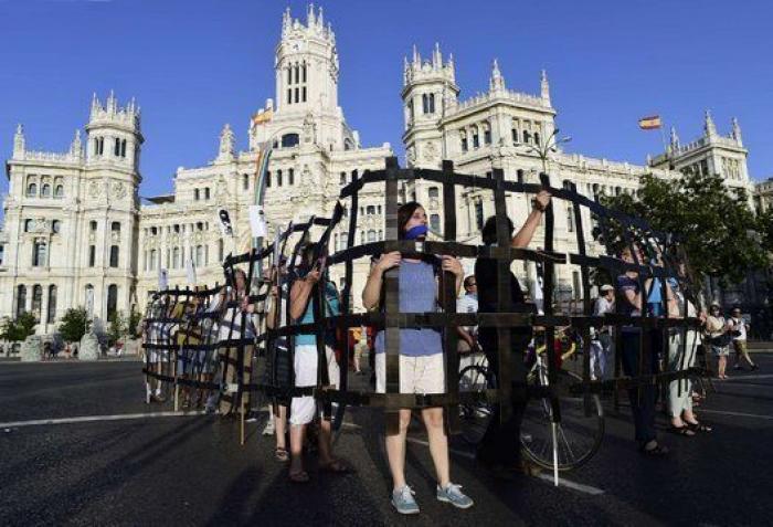 Unidas Podemos denuncia ante Europa a la derecha y asociaciones policiales que se oponen a reformar la 'ley mordaza'