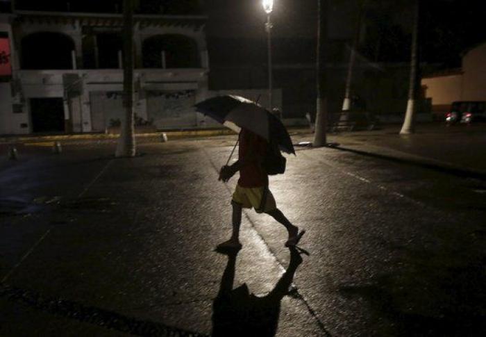 México se prepara para la llegada del huracán más potente de su historia
