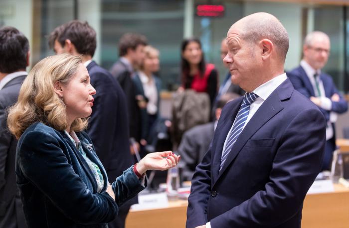 Preguntan a Isabel Rodríguez por la visita de Yolanda Díaz al Papa y ojo a la reacción de Calviño