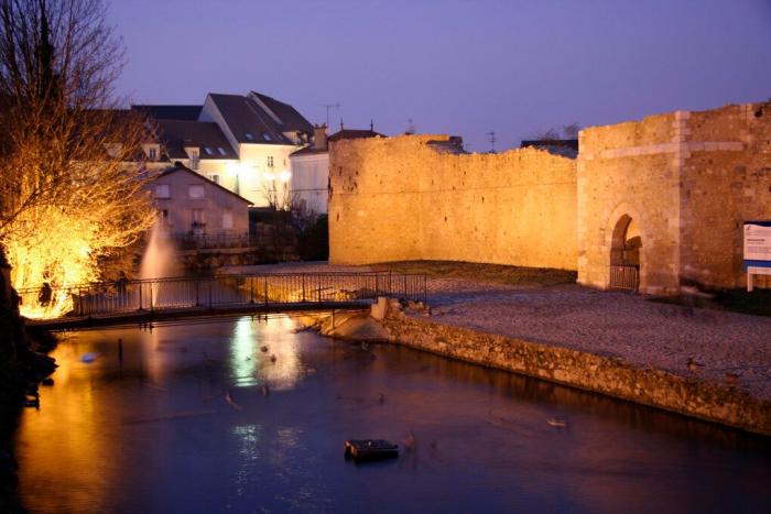 Sanidad alerta de la presencia de listeria en un queso distribuido en Andalucía