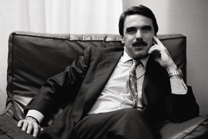 Aznar responde a la pregunta que se hacía medio Twitter al ver su mascarilla: ha molestado a algunos