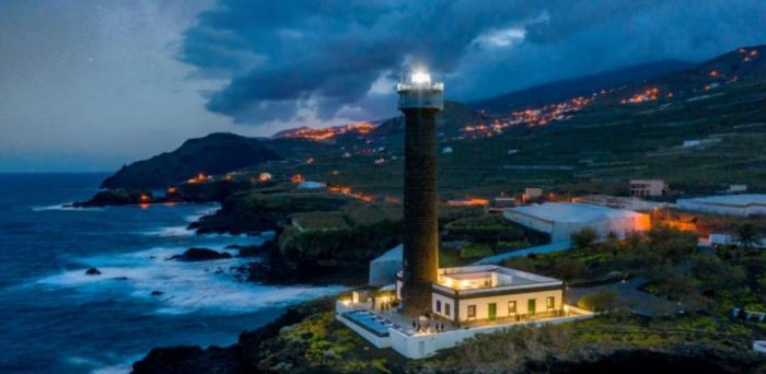 ¿Qué hacen todos los actores de los Oscar en un hotel de España?