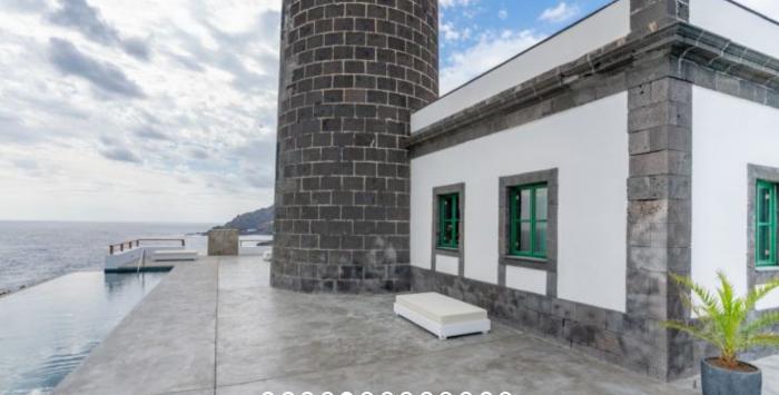 ¿Qué hacen todos los actores de los Oscar en un hotel de España?