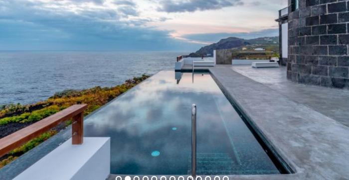 ¿Qué hacen todos los actores de los Oscar en un hotel de España?