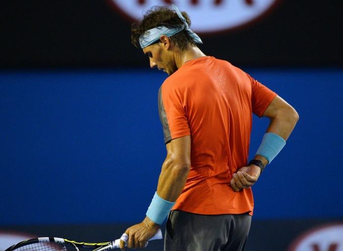 Rafa Nadal se moja sobre la polémica de si Djokovic debería jugar en Madrid