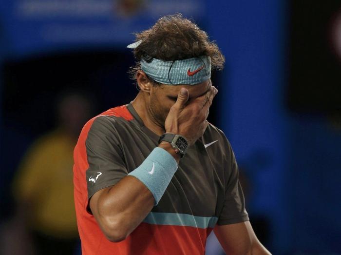 Rafa Nadal se moja sobre la polémica de si Djokovic debería jugar en Madrid