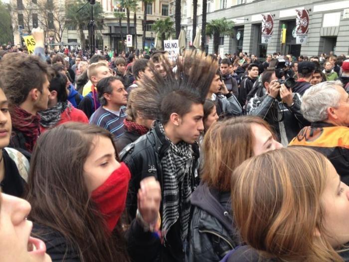 "Ya se han reído de nosotros suficiente": medio millón de firmas reclaman que los diputados no cobren indemnización