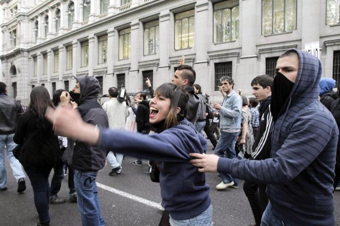 "Ya se han reído de nosotros suficiente": medio millón de firmas reclaman que los diputados no cobren indemnización