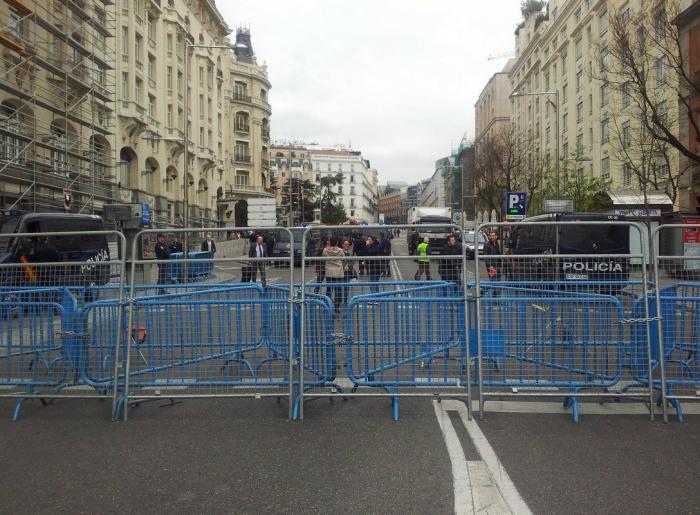 "Ya se han reído de nosotros suficiente": medio millón de firmas reclaman que los diputados no cobren indemnización