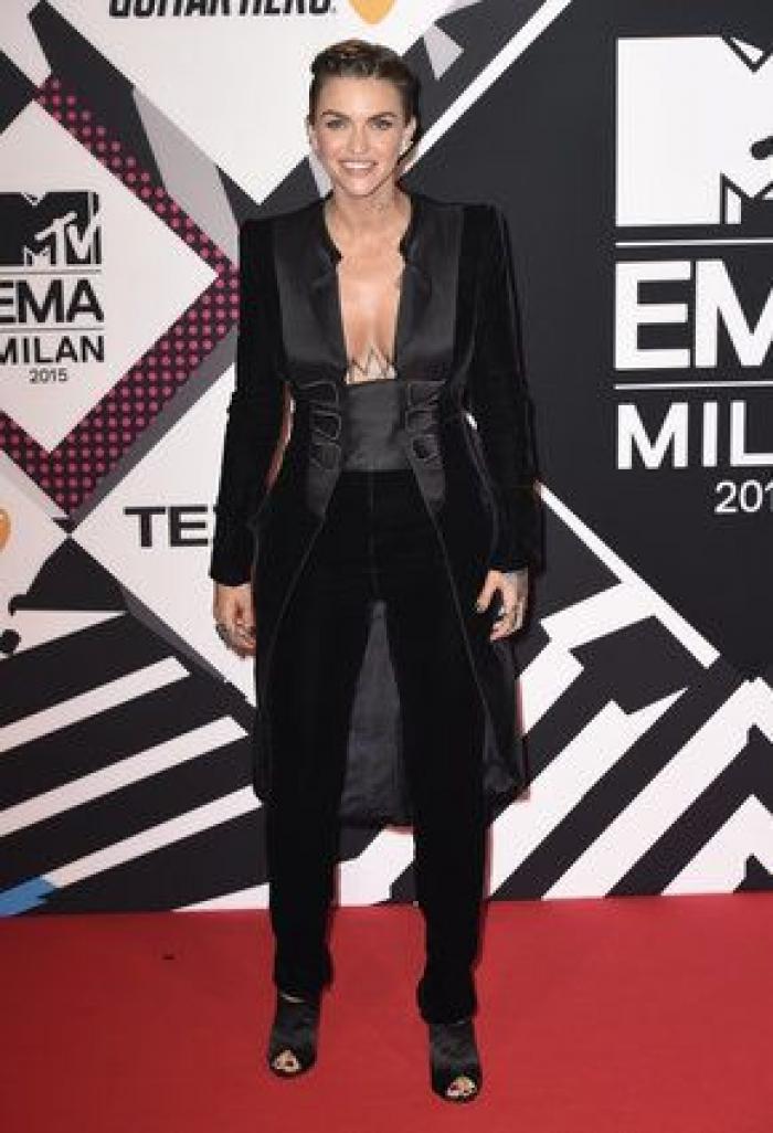 Los MTV EMA 2015 en GIFS: plátanos, vestidos espagueti y saltos olímpicos