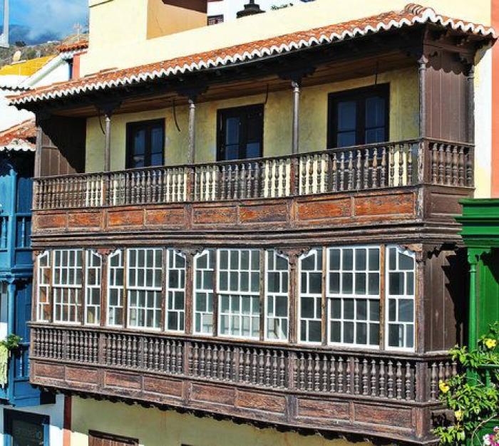 Balcones y corredores tradicionales canarios
