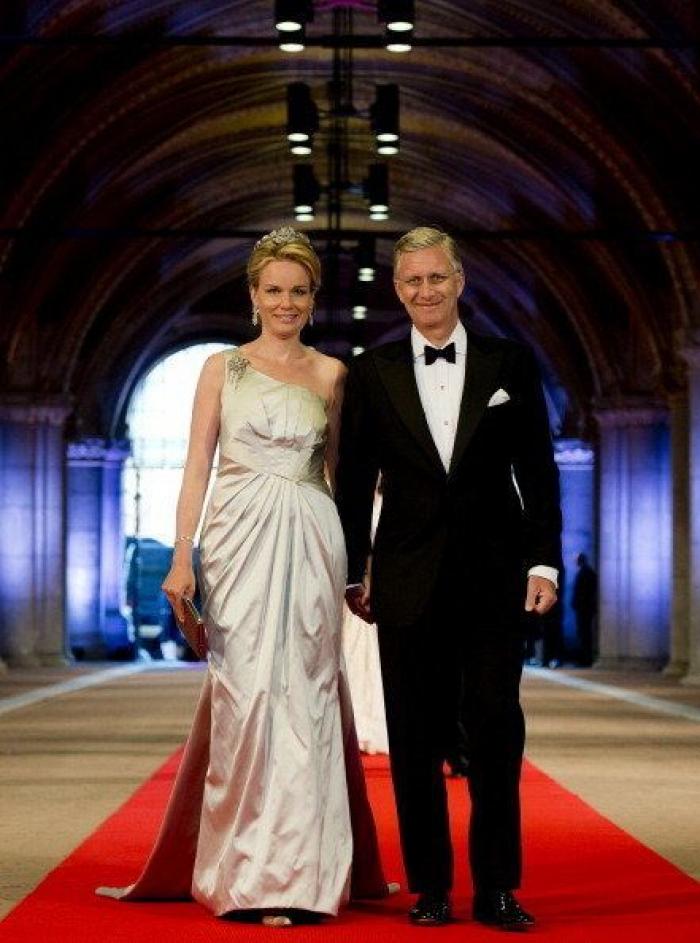 Nuevos reyes de Holanda: Guillermo Alejandro y su consorte Máxima toman el testigo (FOTOS)