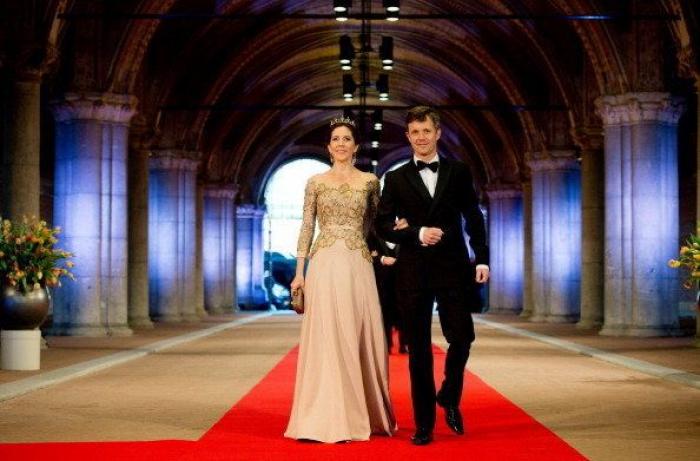 Nuevos reyes de Holanda: Guillermo Alejandro y su consorte Máxima toman el testigo (FOTOS)