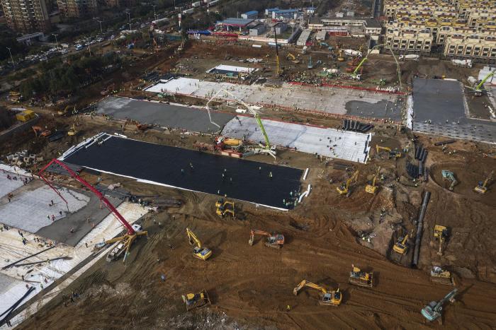 Expertos cargan contra el doctor Cavadas por su alarmante aviso sobre el coronavirus