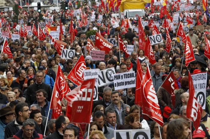Manifestaciones Día del Trabajo: UGT y CC OO convocan 80 marchas este Primero de Mayo contra la austeridad y los recortes (DIRECTO)
