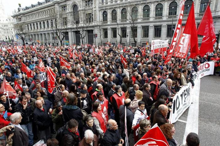 Manifestaciones Día del Trabajo: UGT y CC OO convocan 80 marchas este Primero de Mayo contra la austeridad y los recortes (DIRECTO)