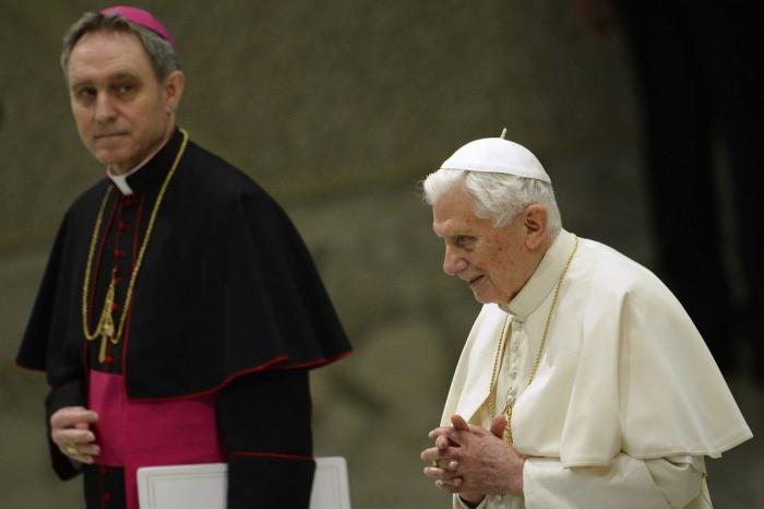 El papa emérito Benedicto XVI, gravemente enfermo