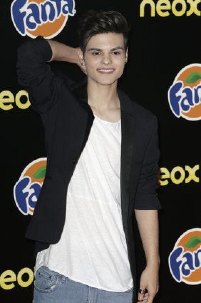 Premios Neox 2015: Paula Echevarría presenta a su hija Daniella