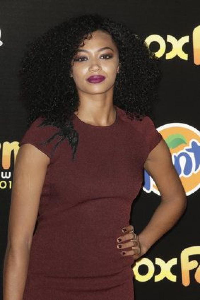 Premios Neox 2015: Paula Echevarría presenta a su hija Daniella