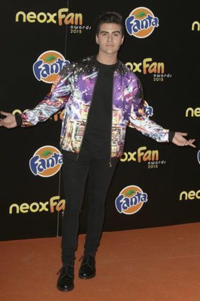 Premios Neox 2015: Paula Echevarría presenta a su hija Daniella