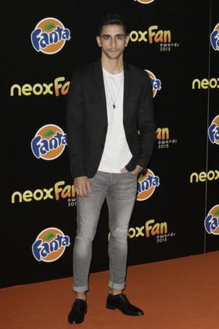 Premios Neox 2015: Paula Echevarría presenta a su hija Daniella