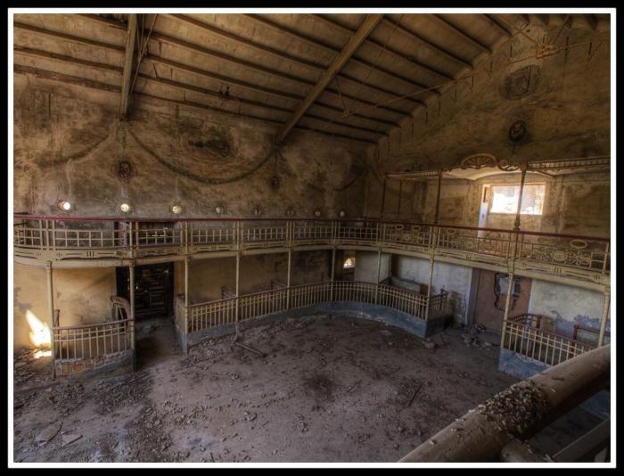 Lugares abandonados: fotografías de edificios en ruinas de exploradores urbanos (FOTOS)