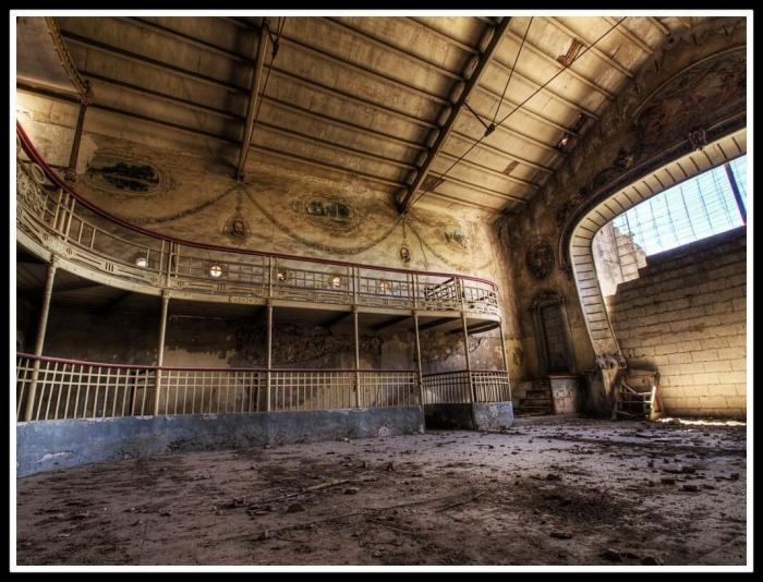 Lugares abandonados: fotografías de edificios en ruinas de exploradores urbanos (FOTOS)