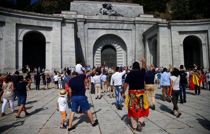 El Supremo avala exhumar los restos de Franco y enterrarlos en El Pardo