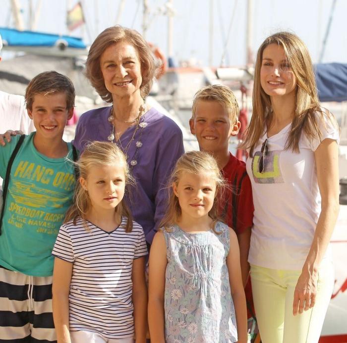 Leonor da que hablar por un detalle: está en la foto pero cuesta verlo