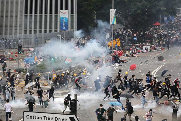 ¿Por qué hay tanta gente manifestándose en Hong Kong?