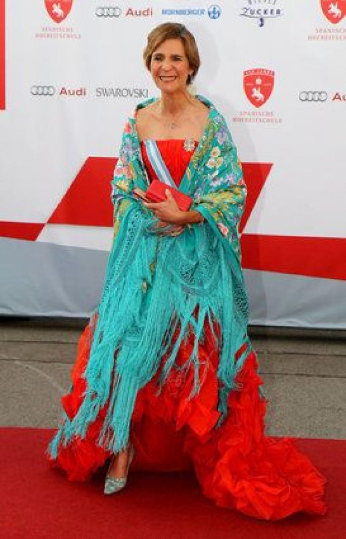 Jorge Javier Vázquez desvela lo que "cuenta la leyenda" que respondió la reportera a "Doña Elena"