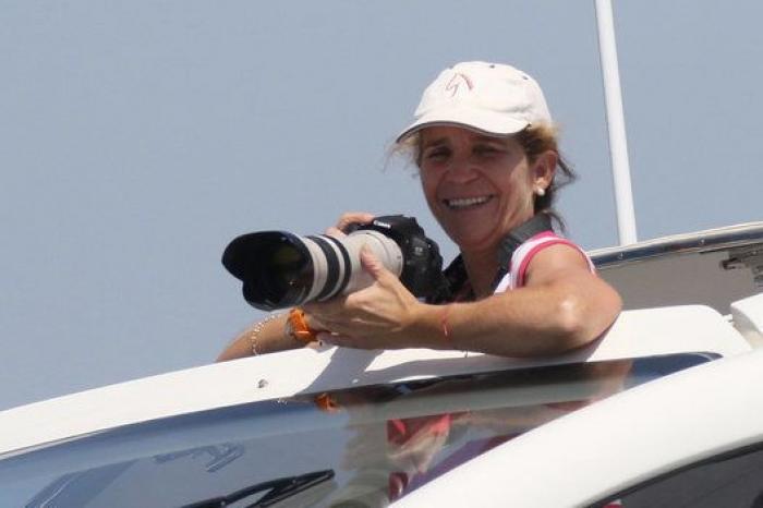 Jorge Javier Vázquez desvela lo que "cuenta la leyenda" que respondió la reportera a "Doña Elena"