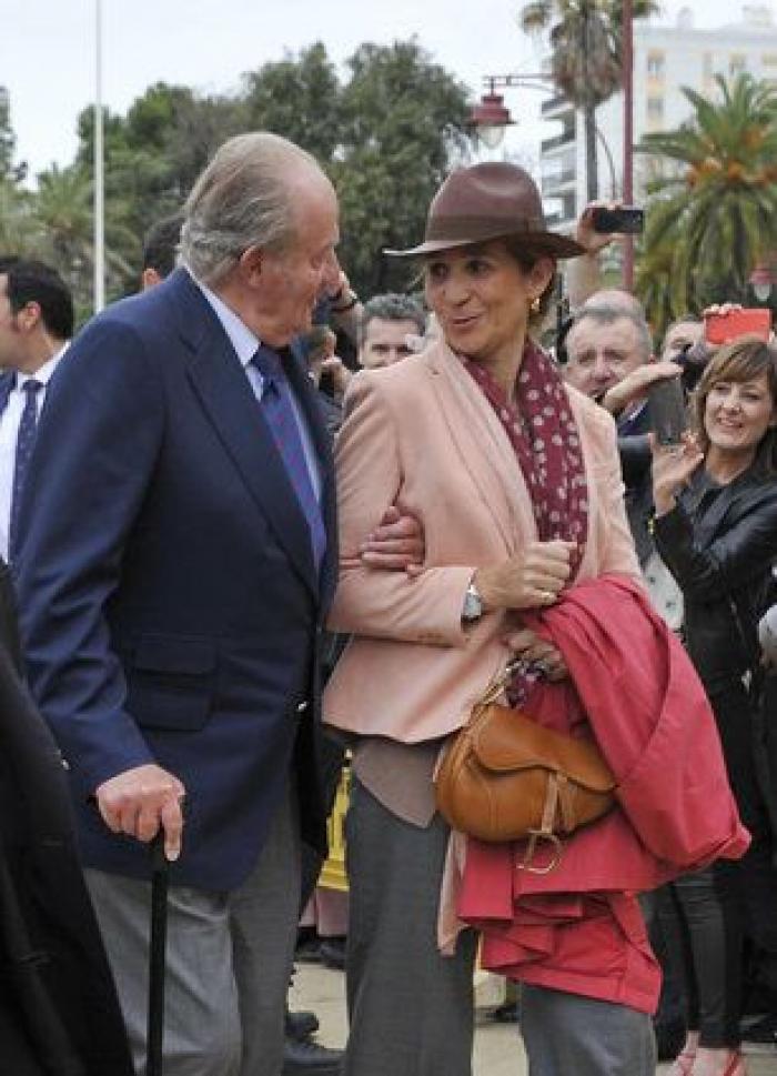 Jorge Javier Vázquez desvela lo que "cuenta la leyenda" que respondió la reportera a "Doña Elena"