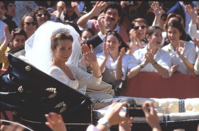 Jorge Javier Vázquez desvela lo que "cuenta la leyenda" que respondió la reportera a "Doña Elena"