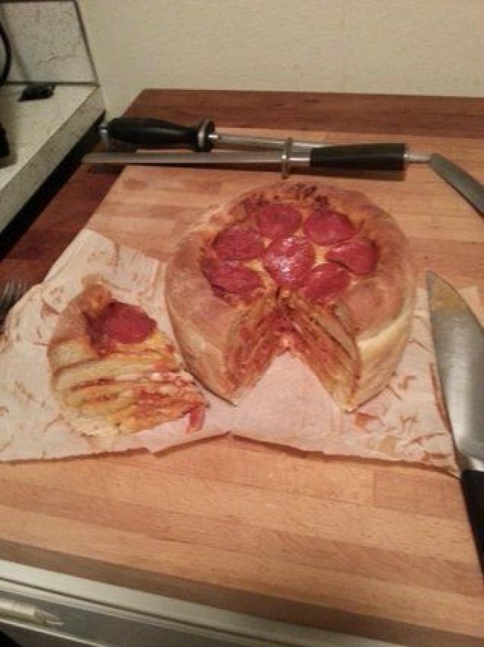 La sencillísima fórmula para calentar dos pizzas a la vez en una sola bandeja