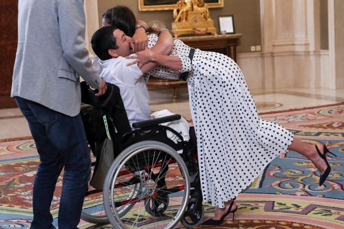 El espontáneo gesto que ha asombrado a la reina Letizia