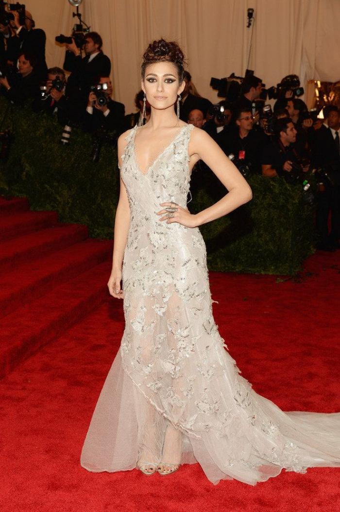 MET: vestidos de la alfombra roja de 'la gala del punk' en el Metropolitan de Nueva York (FOTOS)