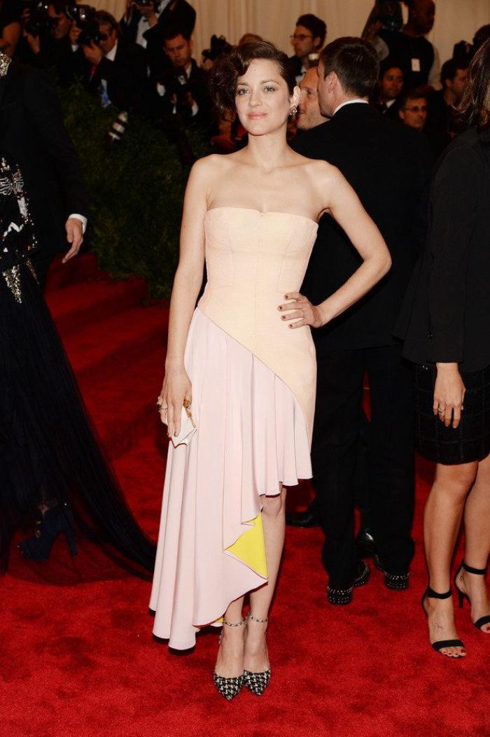 MET: vestidos de la alfombra roja de 'la gala del punk' en el Metropolitan de Nueva York (FOTOS)