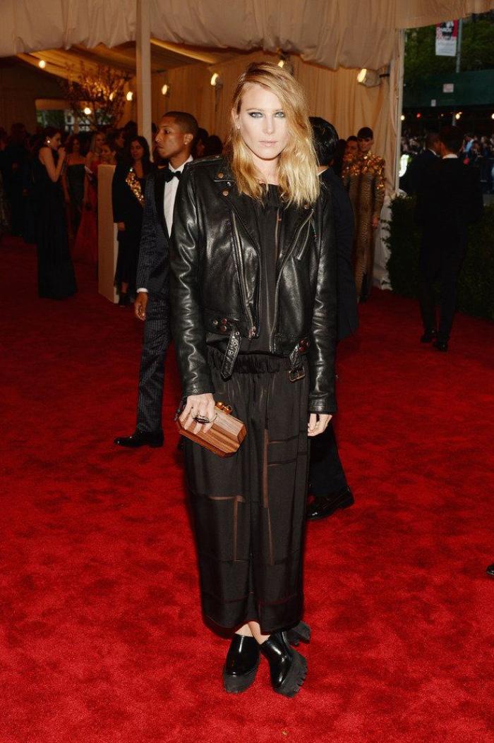 MET: vestidos de la alfombra roja de 'la gala del punk' en el Metropolitan de Nueva York (FOTOS)