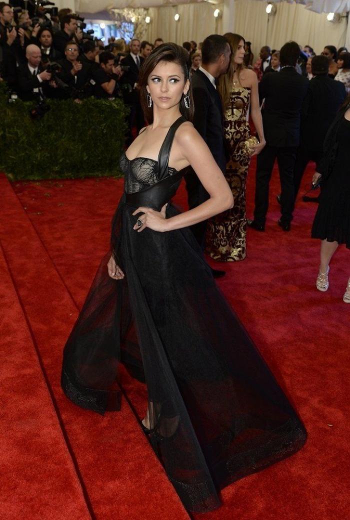 MET: vestidos de la alfombra roja de 'la gala del punk' en el Metropolitan de Nueva York (FOTOS)