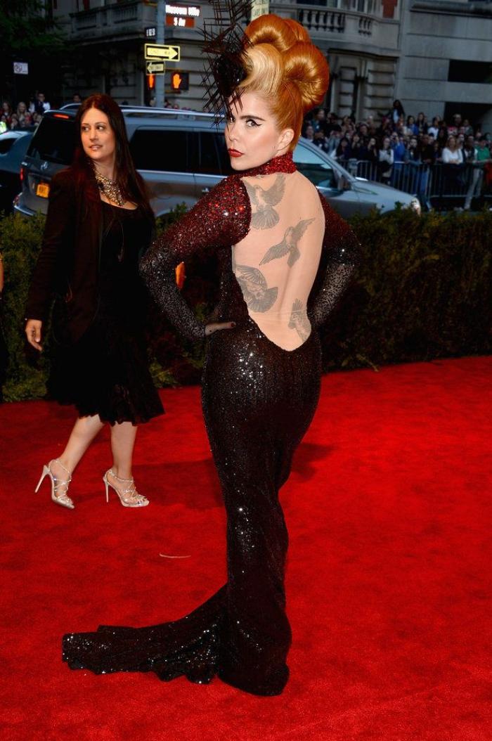 MET: vestidos de la alfombra roja de 'la gala del punk' en el Metropolitan de Nueva York (FOTOS)