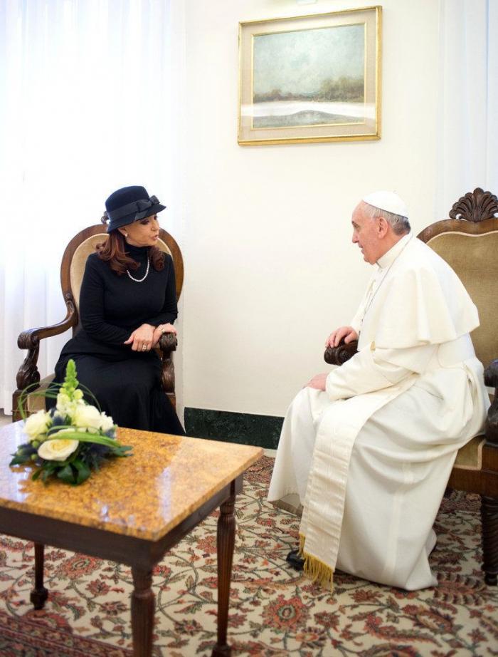 Piden 12 años de cárcel para la expresidenta argentina Fernández por "corrupción sistemática"