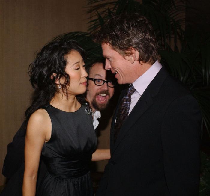 Jennifer Lawrence en la gala del MET: el mejor 'photobomb' de famoso a famoso (GIF, FOTOS)