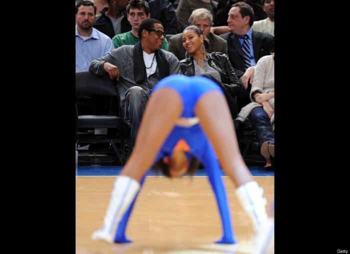 Jennifer Lawrence en la gala del MET: el mejor 'photobomb' de famoso a famoso (GIF, FOTOS)