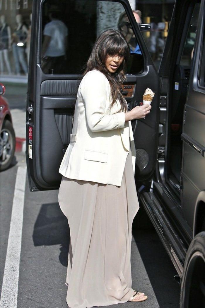 La Señora Doubtfire se ríe del vestido de Kim Kardashian en el MET (TUIT, FOTO)