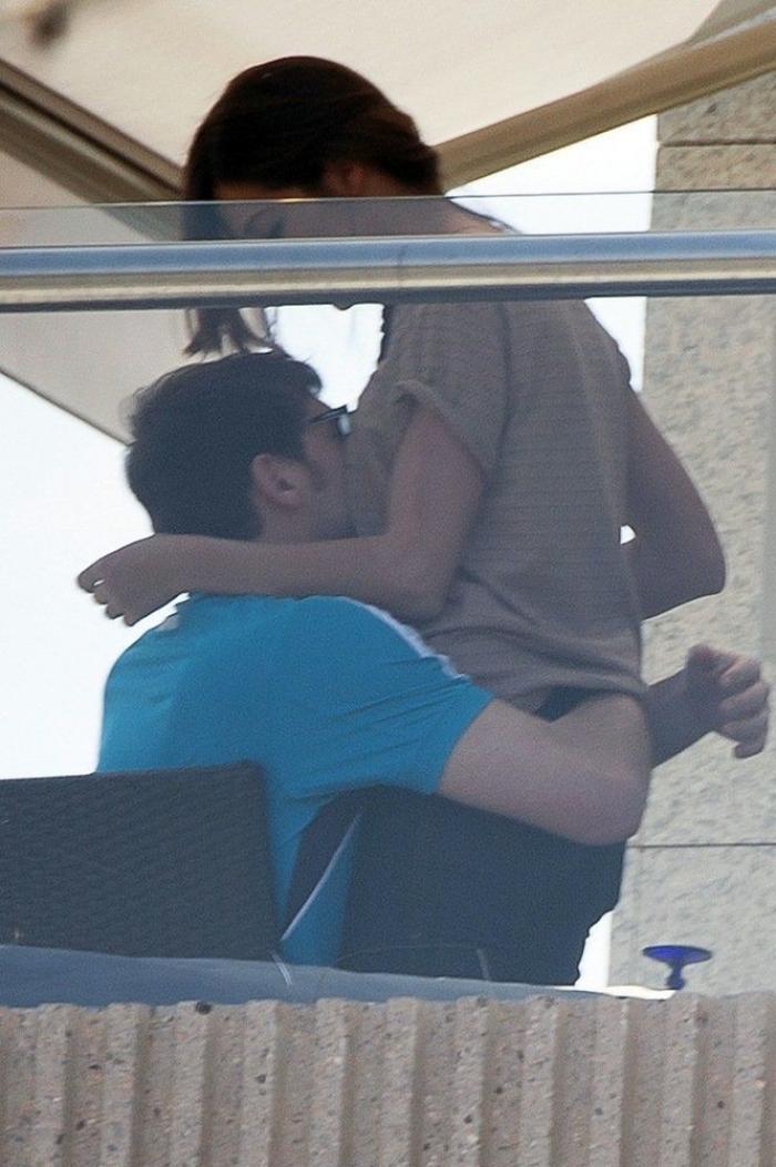 Sara Carbonero: su primer posado en público embarazada (FOTOS)