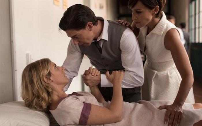 Las dos sentidas muertes de 'Velvet Colección' en su primer capítulo