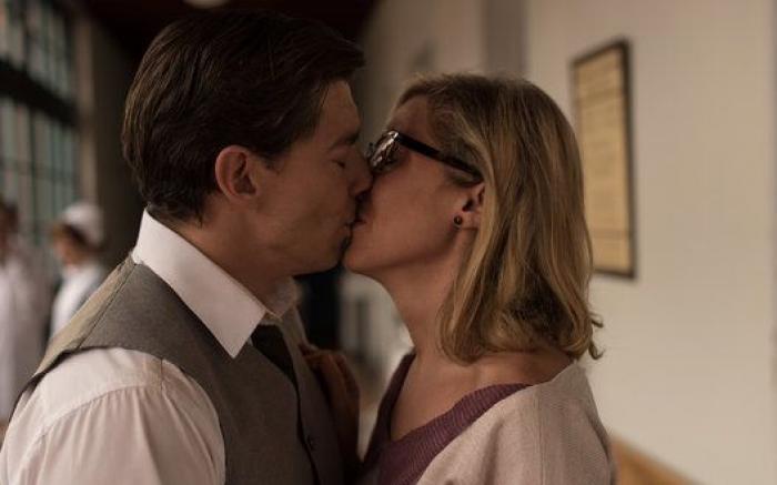 Las dos sentidas muertes de 'Velvet Colección' en su primer capítulo